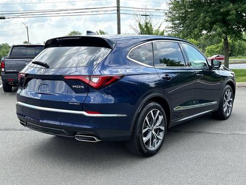 Used 2024 Acura MDX SH-AWD w/ Technology Package image 4