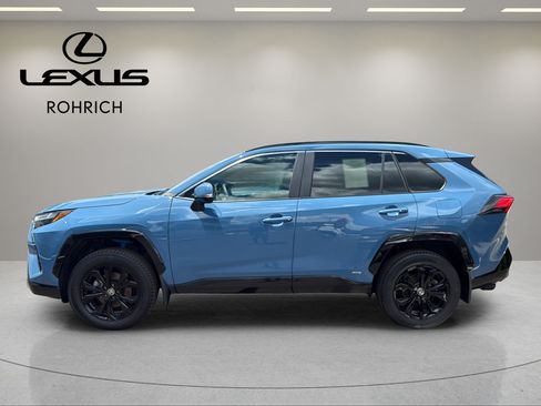 Used 2023 Toyota RAV4 SE w/ Convenience Package AWD/4WD image 9