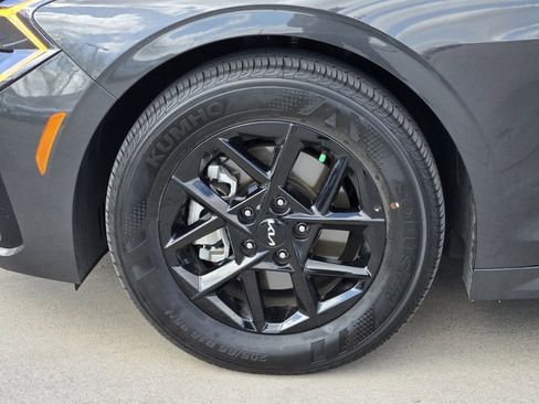 New 2025 Kia K5 LXS image 9