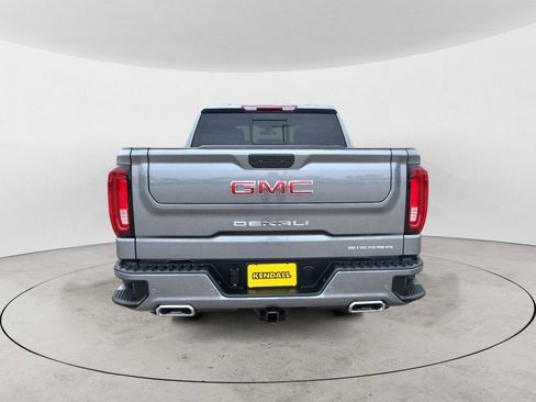 Used 2022 GMC Sierra 1500 Denali w/ Denali Premium Package AWD/4WD image 4
