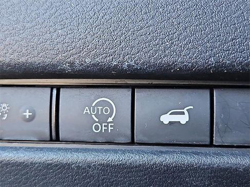 Certified 2023 Nissan Rogue SV w/ SV Premium B Package image 28