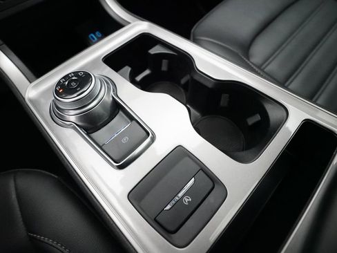 Used 2024 Ford Edge SEL w/ Convenience Package image 17