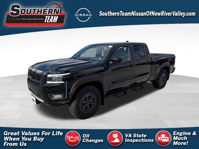 New 2025 Nissan Frontier PRO-4X w/ Pro Convenience Package