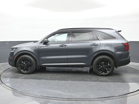 Used 2021 Kia Sorento S w/ Panoramic Sunroof Package AWD/4WD image 9