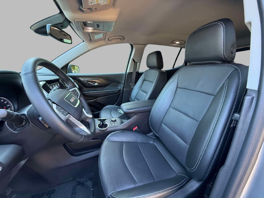Used 2024 GMC Terrain SLT w/ LPO, Floor Liner Package AWD/4WD image 2