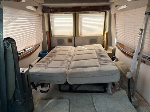 Used 2000 Ford E-150 and Econoline 150 image 20