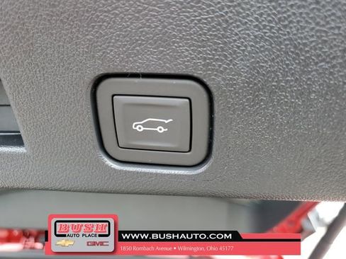 New 2026 Chevrolet Traverse RS w/ LPO, Floor Liner Package image 9