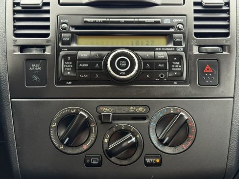 Used 2009 Nissan Versa Sedan w/ Convenience Pkg FWD image 30