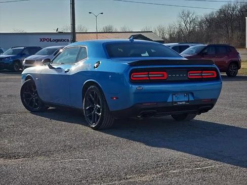 Certified 2019 Dodge Challenger R/T w/ Plus Package RWD image 5