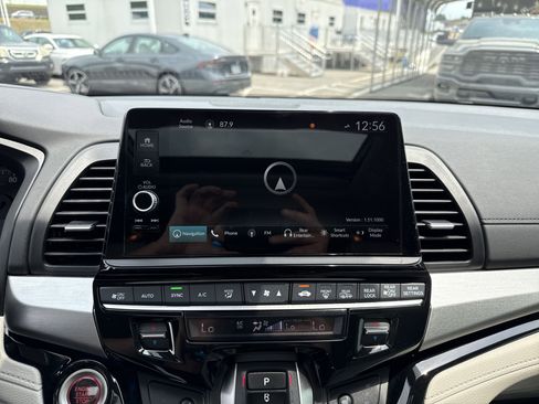 Used 2025 Honda Odyssey Touring image 27