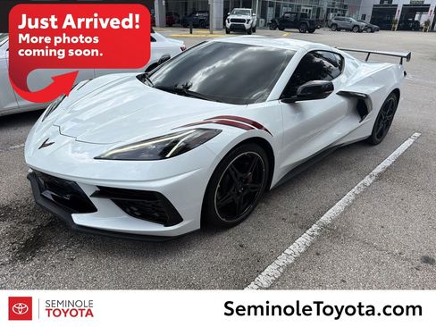 Used 2021 Chevrolet Corvette Stingray Coupe w/ Engine Appearance Package RWD image 1