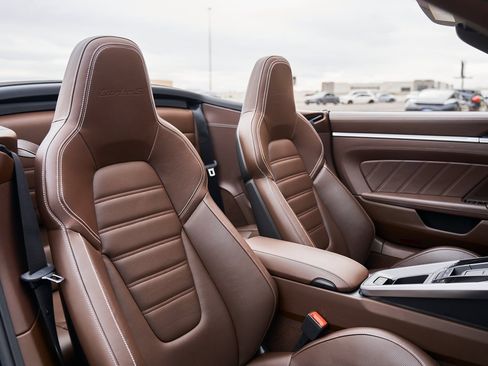 Used 2021 Porsche 911 Turbo S image 33