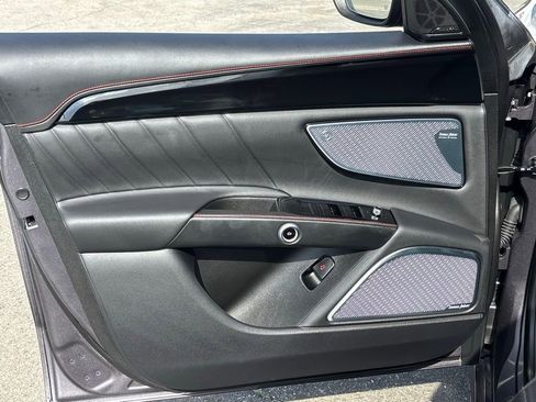 Used 2024 Maserati Grecale Trofeo image 20