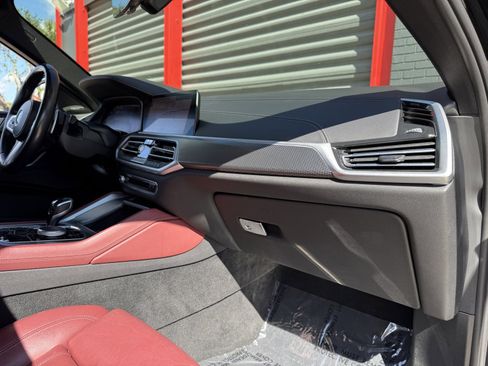 Used 2020 BMW X6 xDrive40i w/ Executive Package image 19