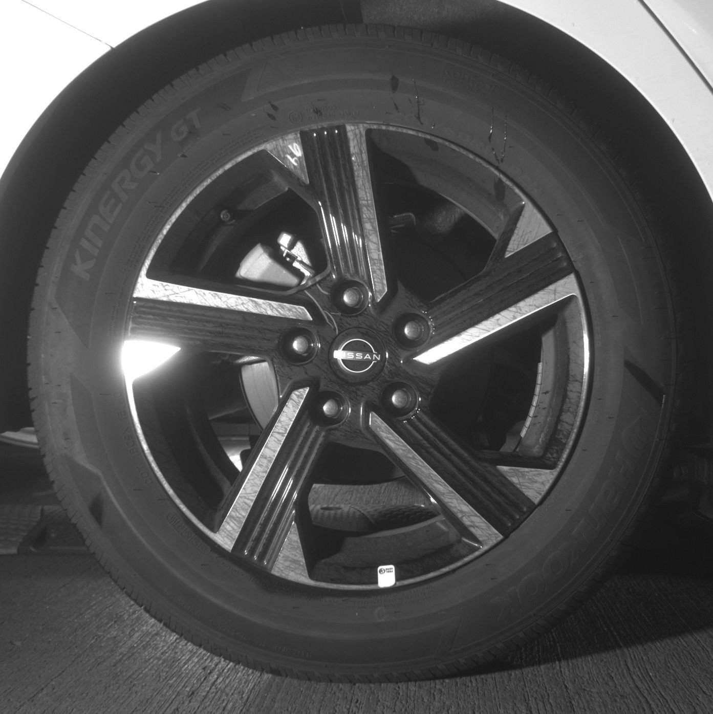 Used 2025 Nissan Sentra SV FWD image 18