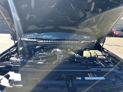 Used 2025 Ford F250 Lariat image 8