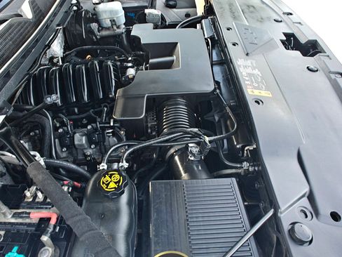 Used 2018 Chevrolet Silverado 1500 Custom w/ Rally 1 Edition RWD image 35