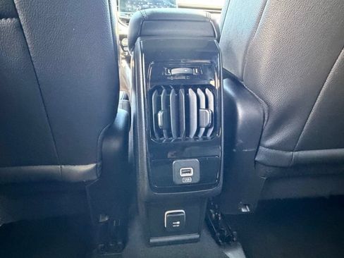 Certified 2025 Jeep Compass Limited AWD/4WD image 32