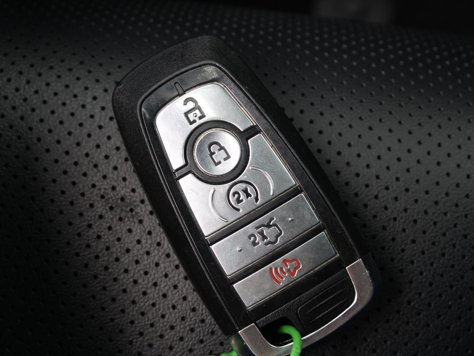 Used 2025 Ford Mustang Convertible RWD image 19