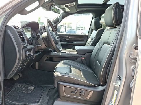 Used 2024 RAM 1500 Limited AWD/4WD image 11