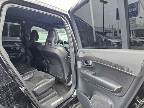 Used 2017 Volvo XC90 T6 R-Design w/ Vision Package image 12