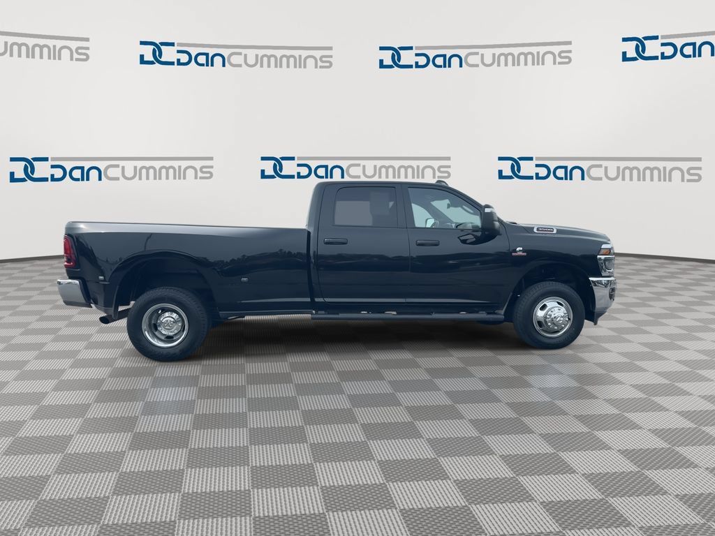 Used 2026 RAM 3500 Tradesman AWD/4WD image 9