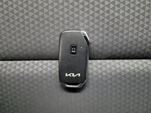 Used 2024 Kia Soul S image 32