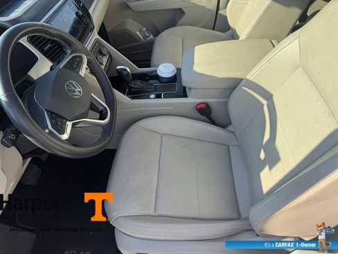 Used 2023 Volkswagen Atlas SE w/ Panoramic Sunroof Package image 13