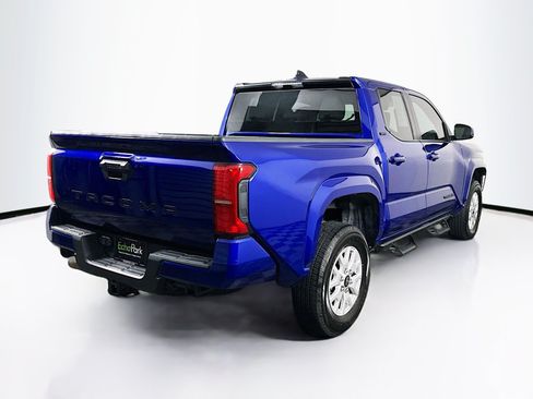 Used 2025 Toyota Tacoma SR5 RWD image 9