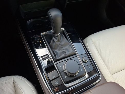 Used 2025 MAZDA CX-30 AWD 2.5 S w/ Premium Package image 16