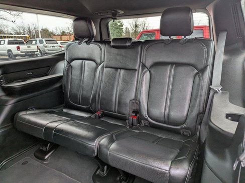 Used 2024 Jeep Wagoneer Series II image 16