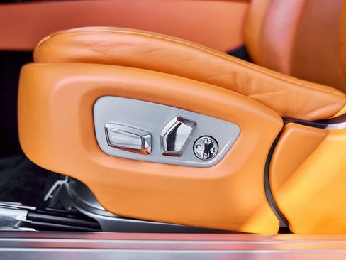 Used 2019 Rolls-Royce Wraith image 36