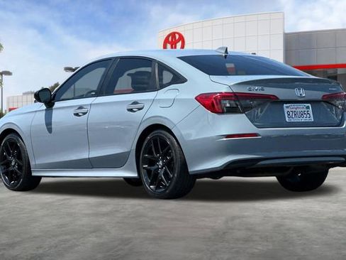 Used 2022 Honda Civic Sport image 6