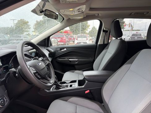 Used 2018 Ford Escape SE w/ SE Sync 3 Package AWD/4WD image 12