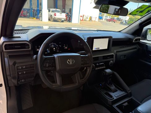 Used 2025 Toyota Tacoma SR RWD image 13