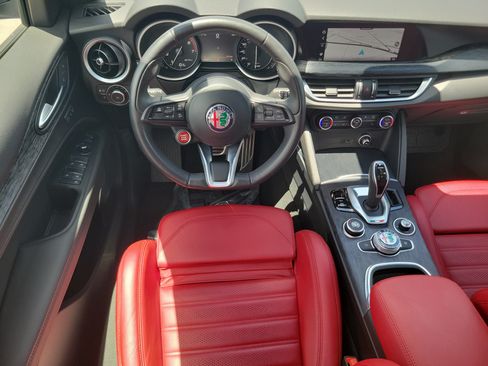Used 2023 Alfa Romeo Stelvio Sprint RWD image 20