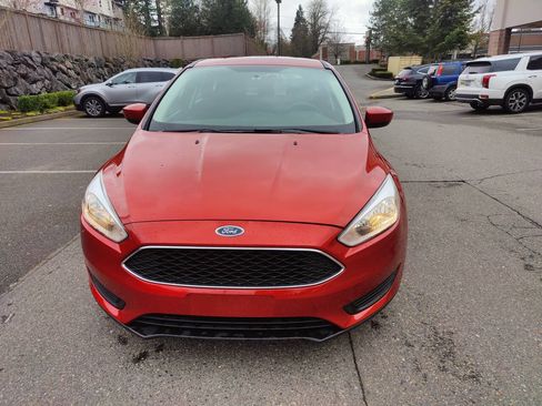 Used 2018 Ford Focus SE FWD image 8