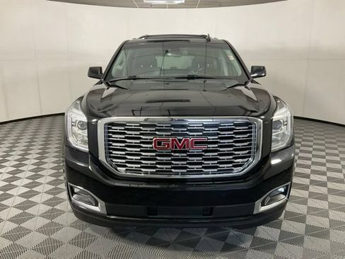 Used 2020 GMC Yukon XL Denali w/ Denali Premium Package AWD/4WD image 2