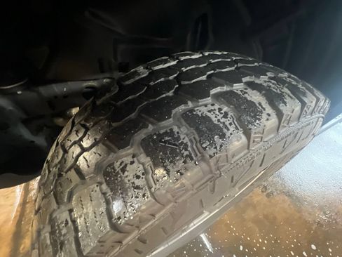 Used 2021 Jeep Gladiator Overland AWD/4WD image 13