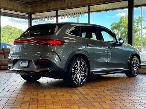 Used 2023 Mercedes-Benz EQE 500 4MATIC SUV image 10