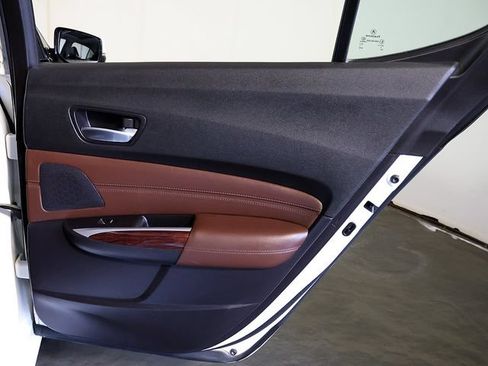 Used 2015 Acura TLX w/ Technology Package FWD image 28