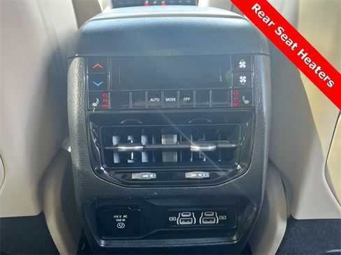 Used 2023 Jeep Grand Cherokee L Limited image 31