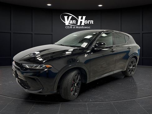 Used 2024 Dodge Hornet R/T w/ Track Pack AWD/4WD image 3