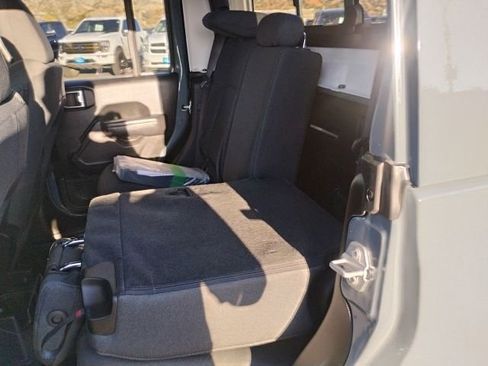 New 2026 Jeep Gladiator Sport image 14