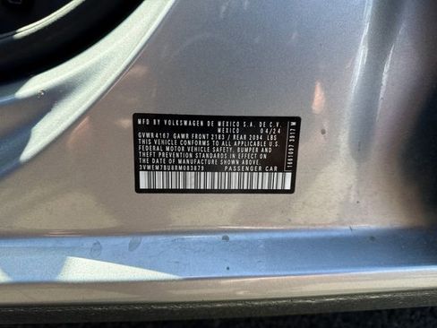 Used 2024 Volkswagen Jetta SE FWD image 16