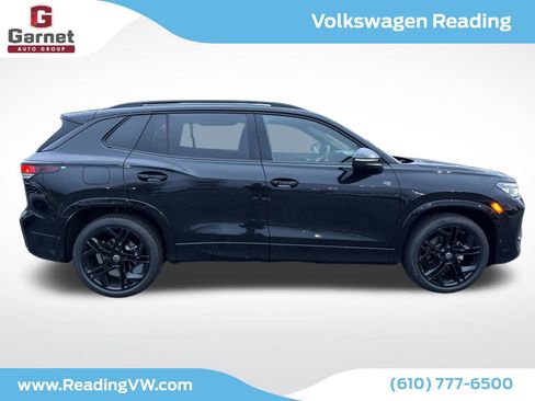 New 2025 Volkswagen Tiguan SE R-Line image 6