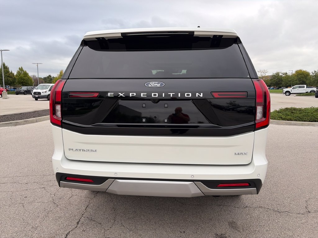 Used 2026 Ford Expedition Max Platinum w/ Platinum Ultimate Package AWD/4WD image 6