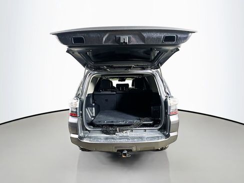 Used 2021 Toyota 4Runner SR5 Premium w/ Moonroof Package RWD image 35
