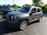 Used 2022 Jeep Renegade Latitude w/ Convenience Group image 3