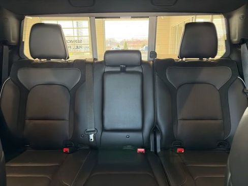 Used 2023 RAM 1500 Laramie image 15